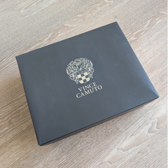 NWT Vince Camuto Razanya Creamy Baby Sheep High Heel Sandals, size 7.5M - Picture 5 of 6